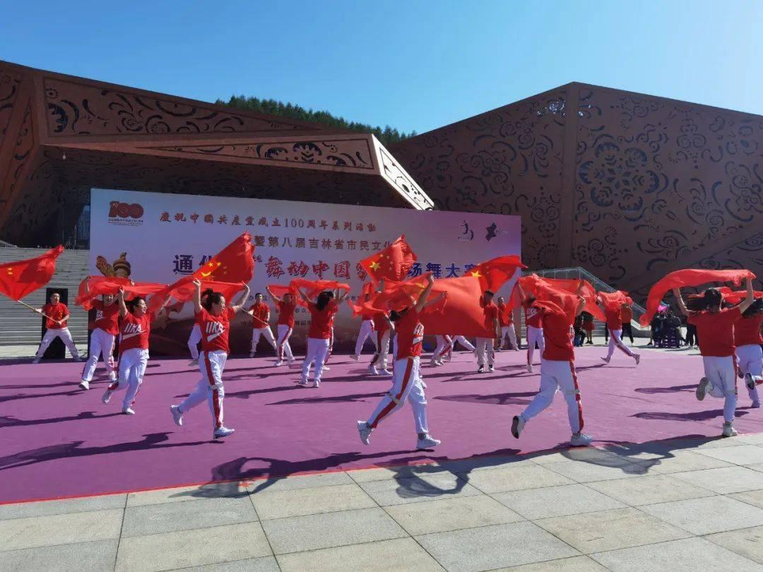 探索微波炉加热用什么容器?,发现与你兴趣相合的世界